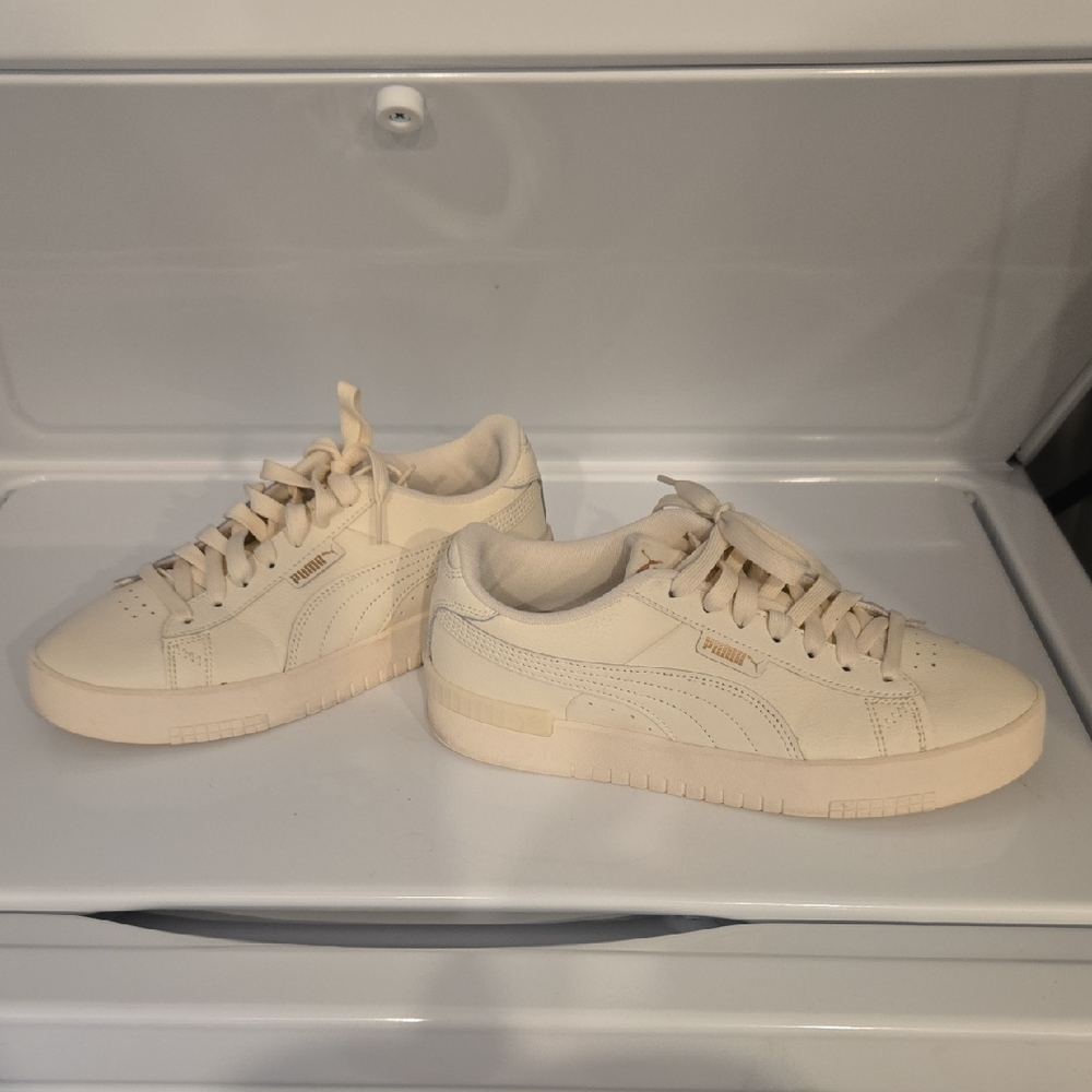 Womens Puma Beige Low-Top Sneakers